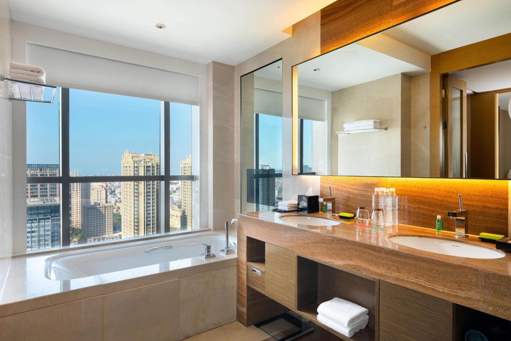 Le Meridien Thanh Đảo Ngoại thất bức ảnh